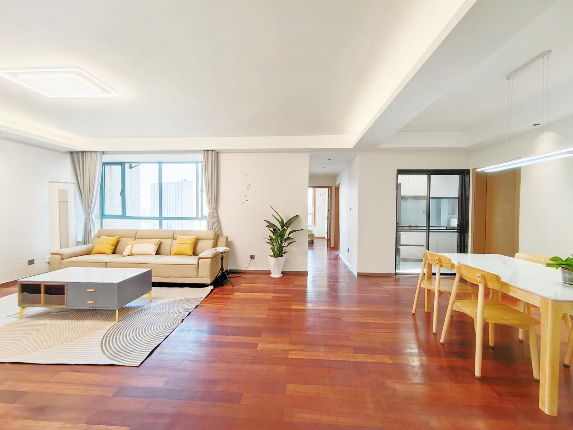 Hills & Linkinn Timelight 3-bedroom Near Sniec Appartement Shanghai